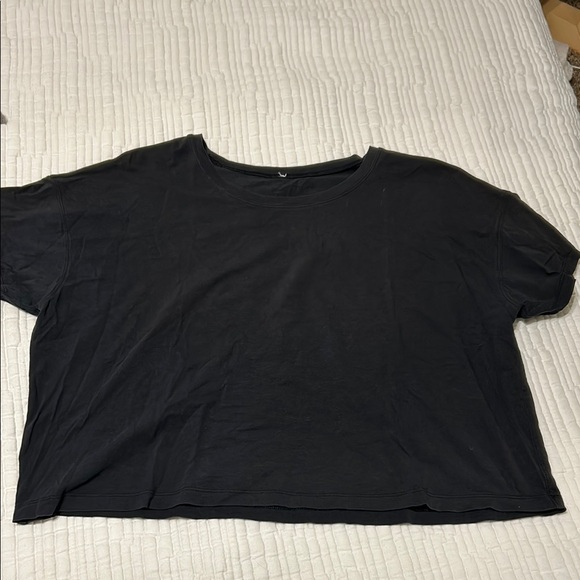 Lululemon oversized cropped tee - Picture 1 of 3